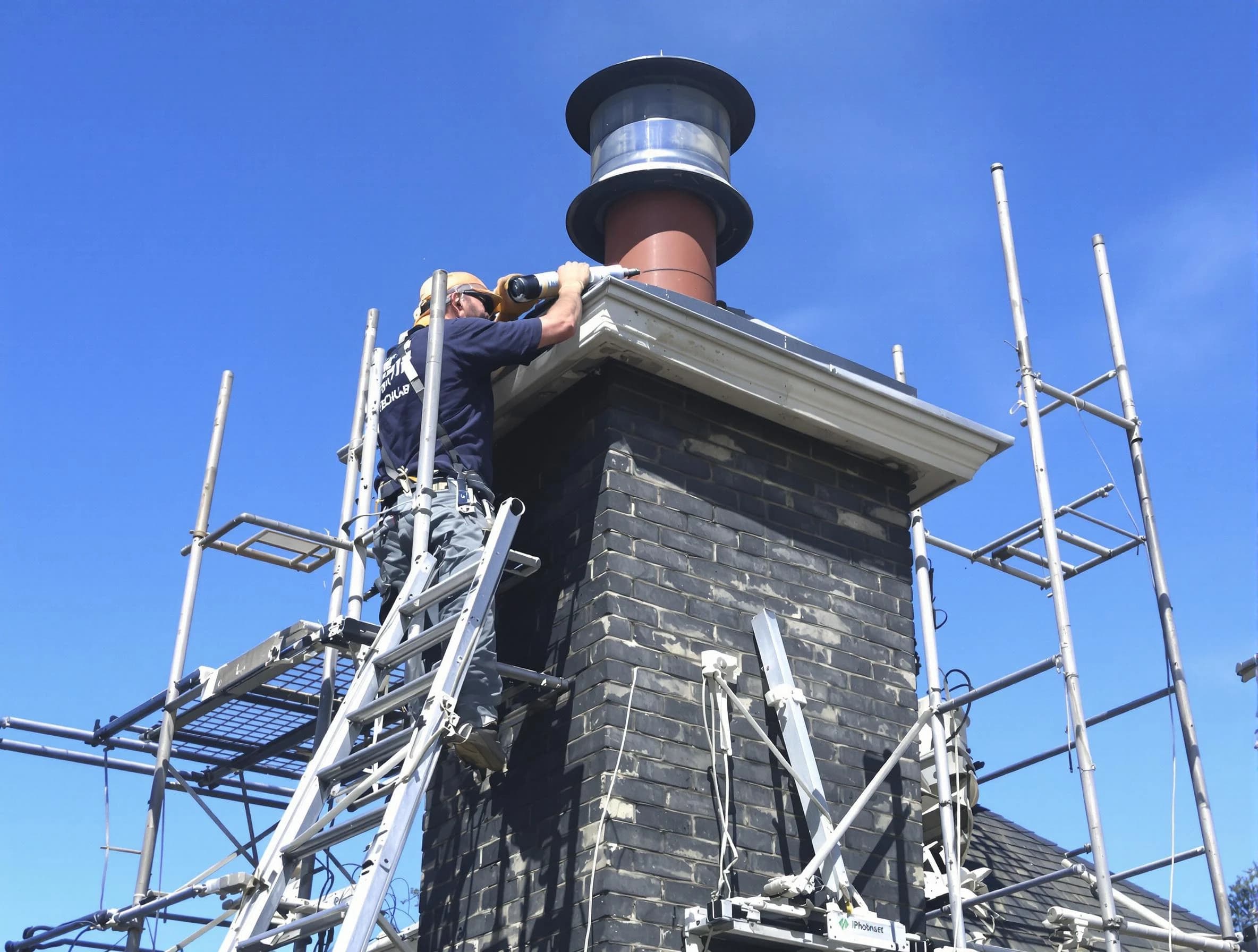 Sturdy chimney crown finished by Shelbyville Chimney Sweep in Shelbyville, TN