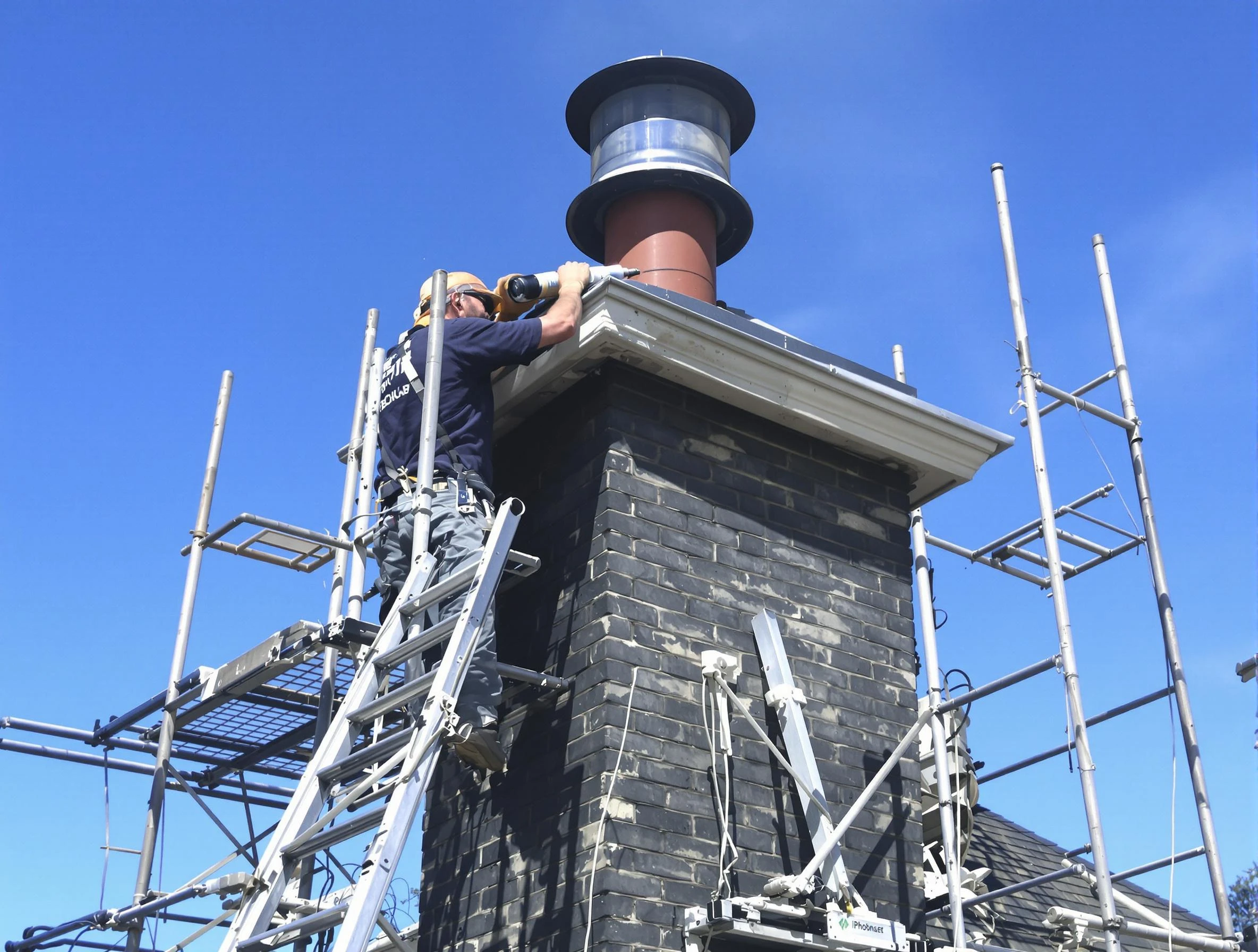 Sturdy chimney crown finished by Shelbyville Chimney Sweep in Shelbyville, TN